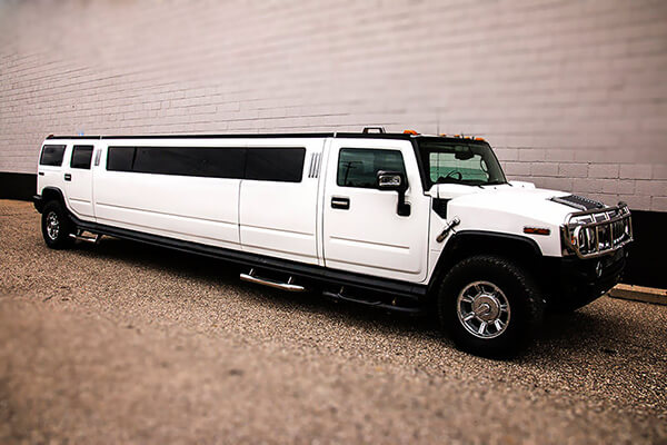 Hummer limos in Winnipeg